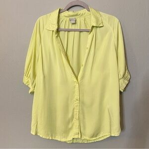 Chico's Women Neon Green Open Shoulder Button Down Top Size 1